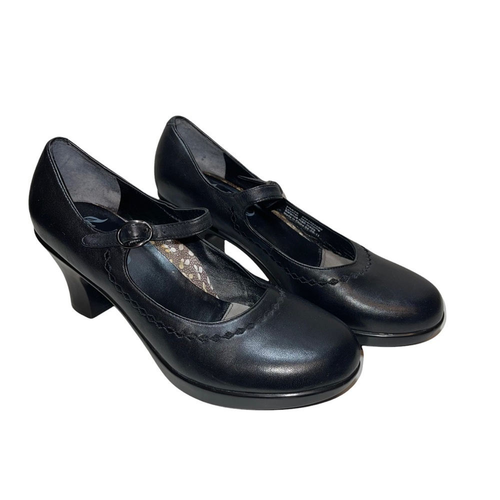 Dansko Woman Shoes Size 7.5/EU38